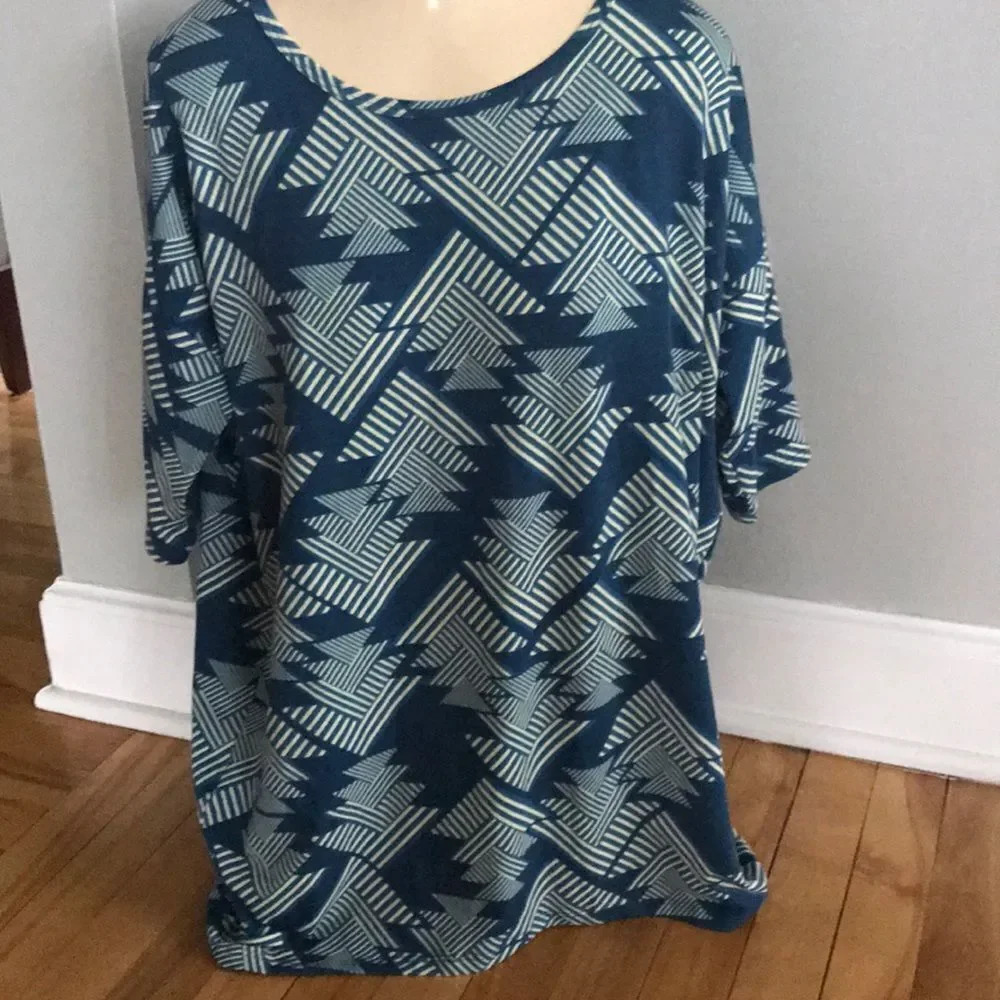 LuLaRoe Irma knit top, geometric pattern, XS